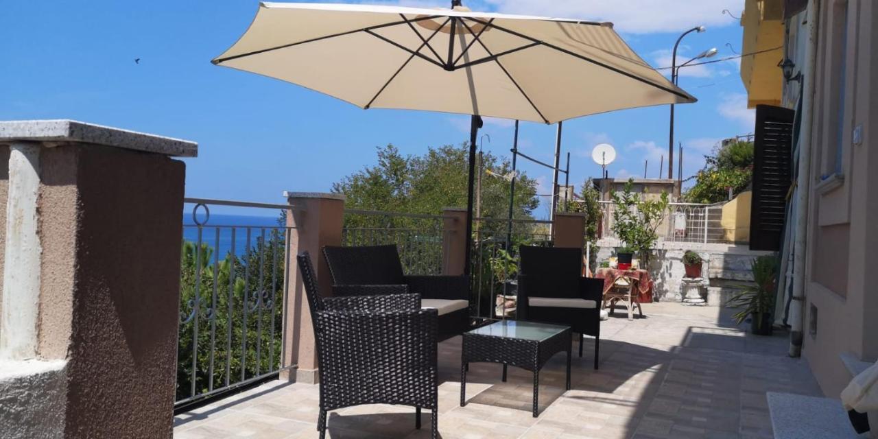 La Casa Di Sara Villa Pizzo  Buitenkant foto