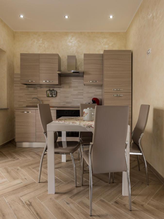 La Casa Di Sara Villa Pizzo  Buitenkant foto